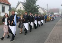 Bild-8-Umzug-Beginn